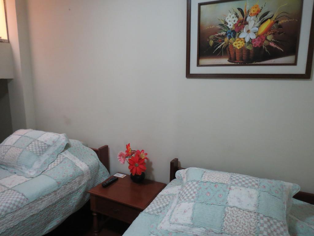 トルヒーリョ Residencial El Sol De Los Pinos Bed & Breakfast エクステリア 写真