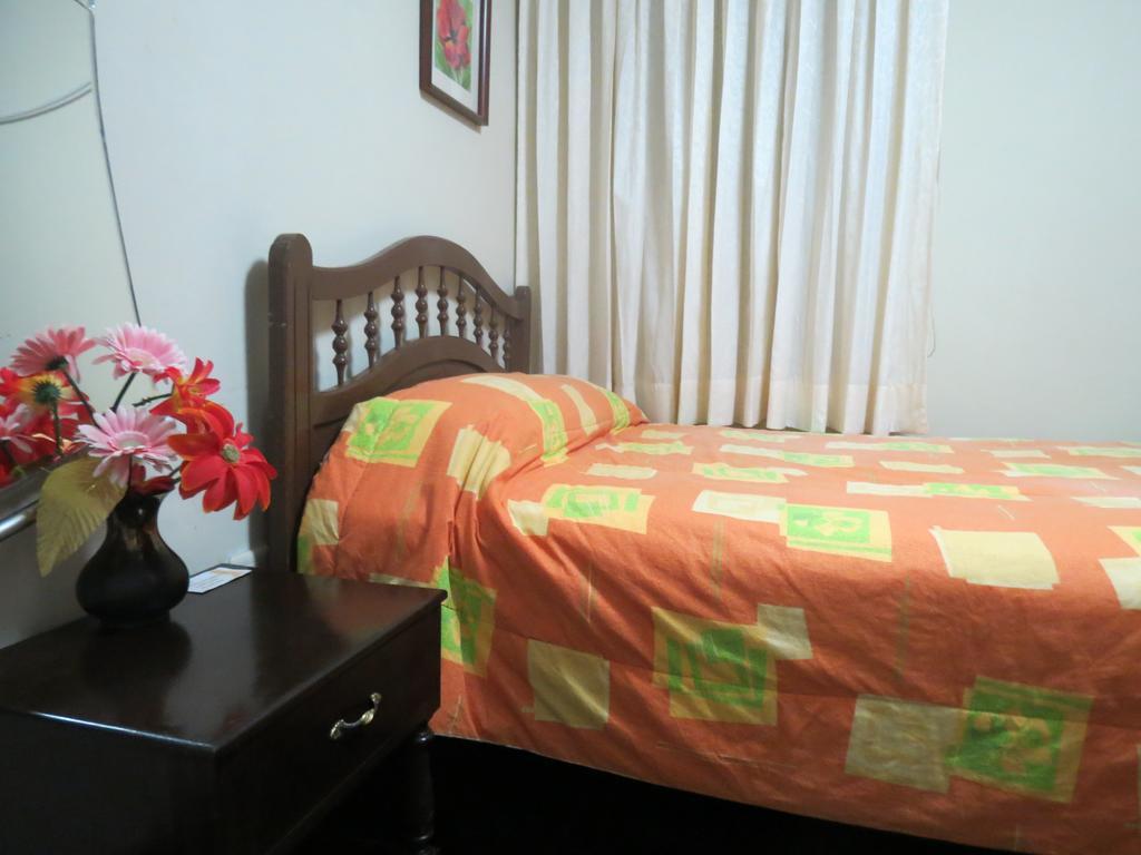 トルヒーリョ Residencial El Sol De Los Pinos Bed & Breakfast エクステリア 写真