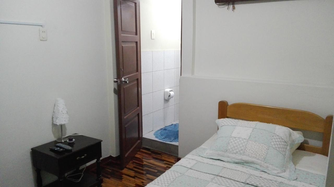 トルヒーリョ Residencial El Sol De Los Pinos Bed & Breakfast エクステリア 写真