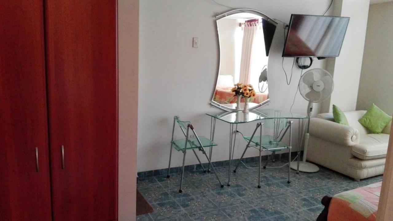 トルヒーリョ Residencial El Sol De Los Pinos Bed & Breakfast エクステリア 写真